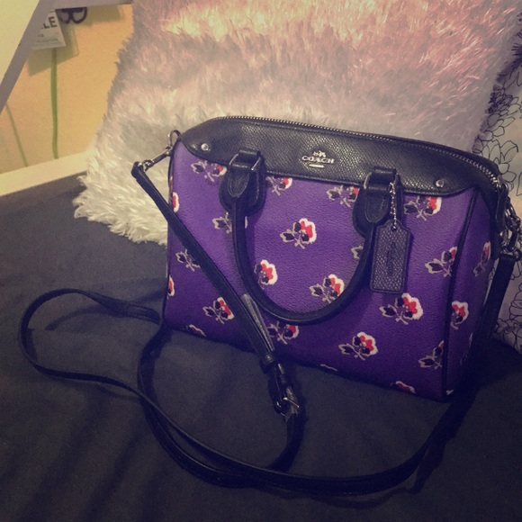 Coach Handbags - Coach Bag